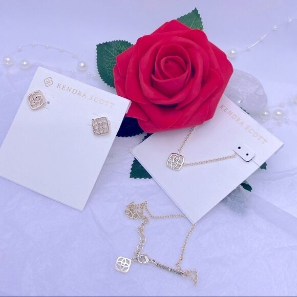 Kendra Scott Gold Dora Necklace and Stud Earings - Picture 8 of 9